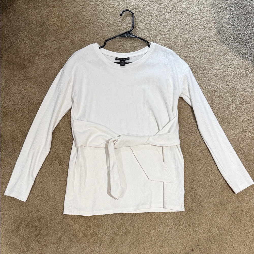 A Pea in the Pod Cream Tie-Front Blouse